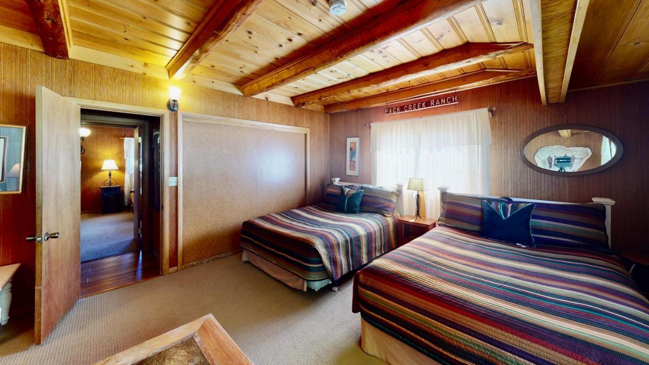 Pack Creek ~ Ranch House Villa Moab Exterior photo