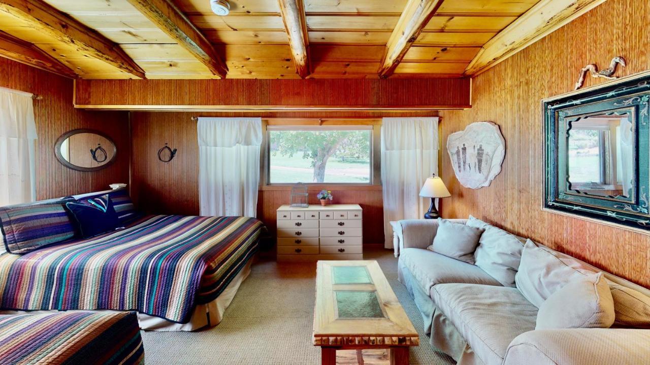 Pack Creek ~ Ranch House Villa Moab Exterior photo