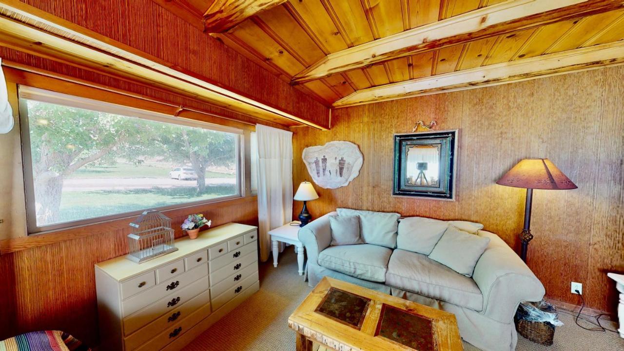 Pack Creek ~ Ranch House Villa Moab Exterior photo